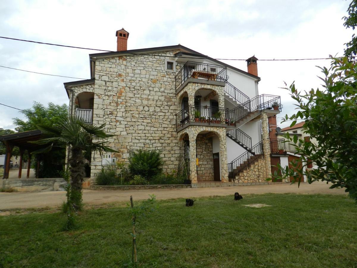 브르토니글라 Ranch Radin B&B 외부 사진